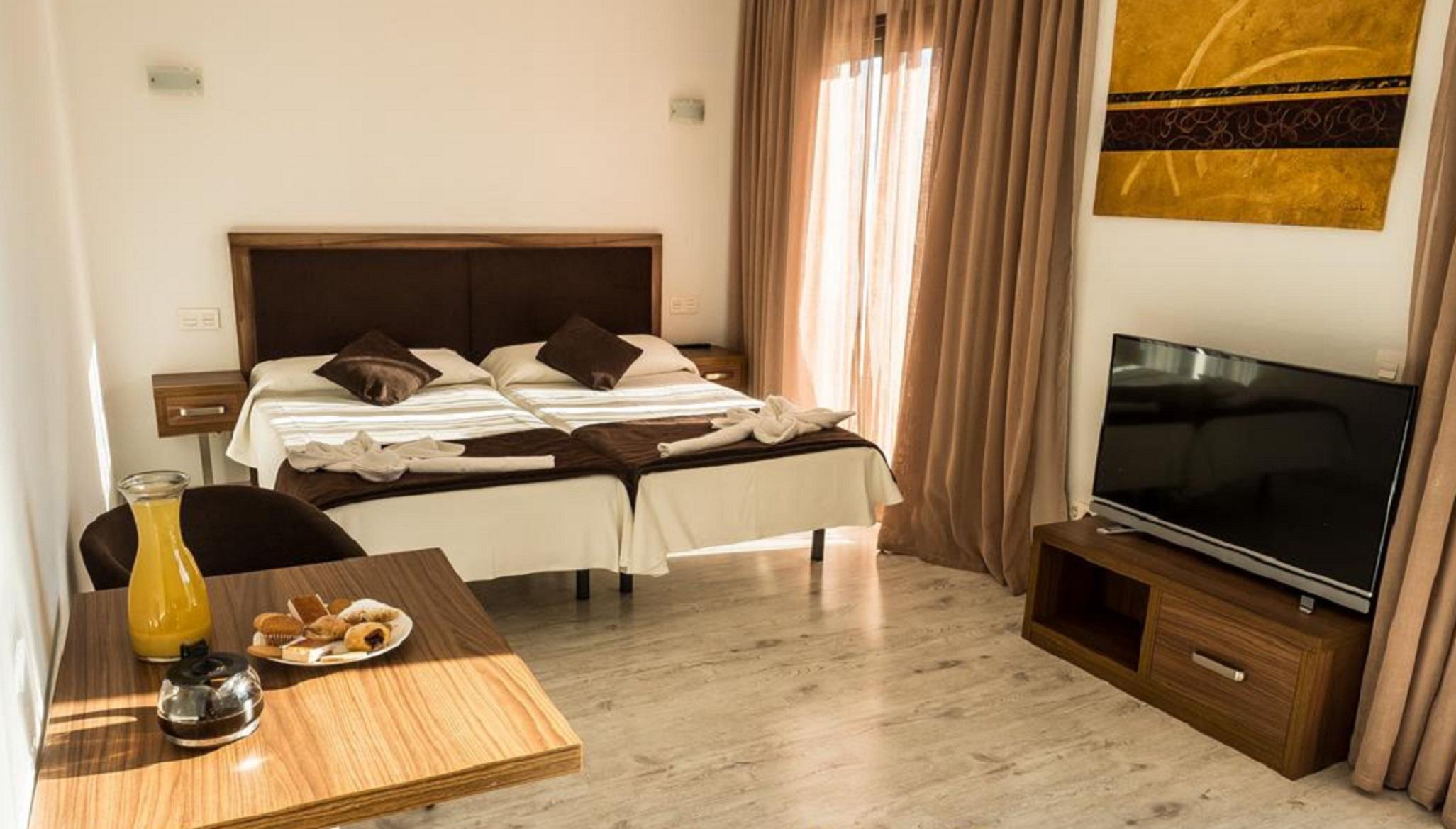Porto Drach Aparthotel & Suites Порто Кристо Экстерьер фото